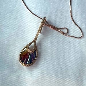 Bellarri La Bouquet pendant & gold chain